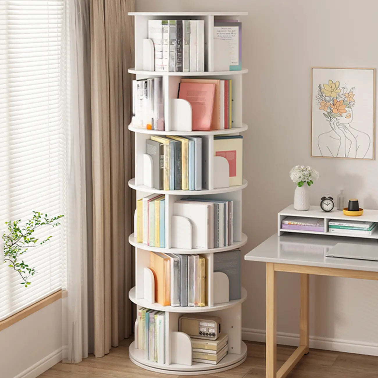 Bibliothèque cylindrique en bois brun à dos ouvert et rotative