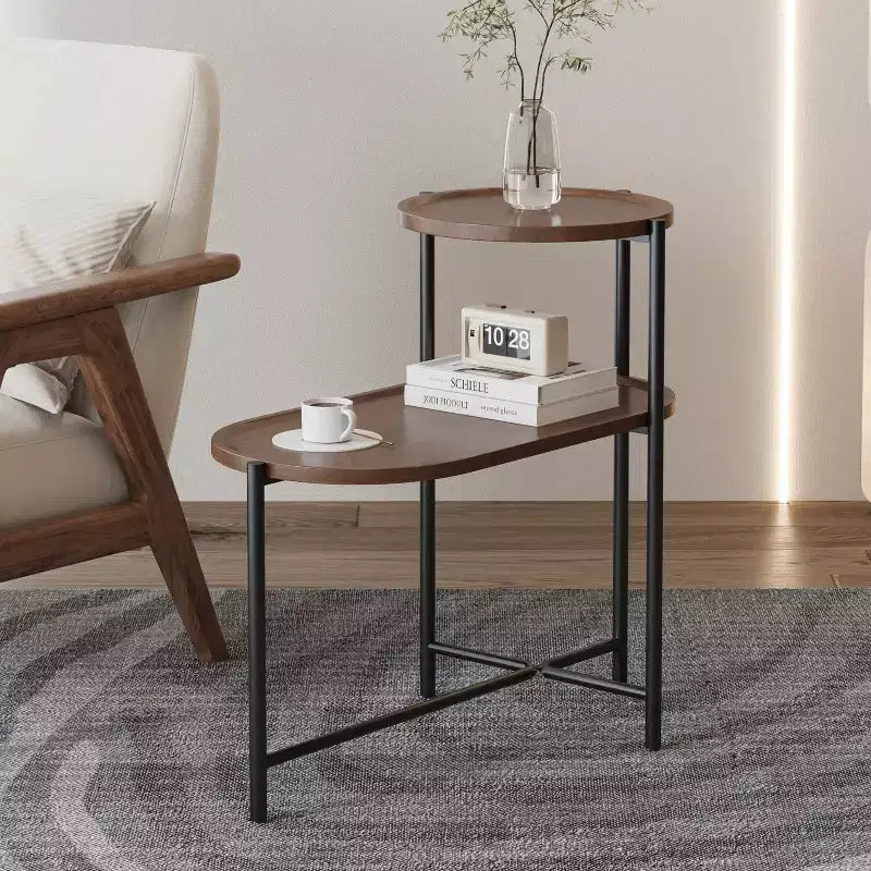Petite table basse à 2 niveaux Noyer Marron, Étagère de rangement en bois Cadre en métal Table d'appoint pour canapé de salon
